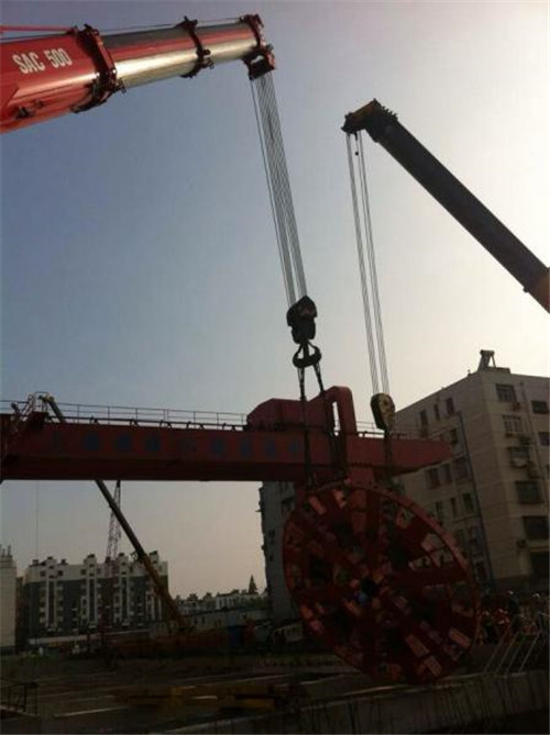 鹰潭市吊车起重机如何安装钢丝绳使用安全?